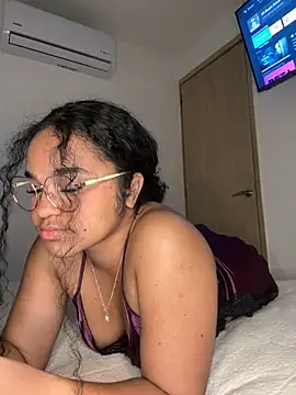 Lucy wilson5 online show from 02-01-25, 06:54