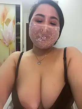 Snapshot of Angie_88 chatting on 11-15-25, 05:38 Angie 88 online show from 11-15-25, 05:38