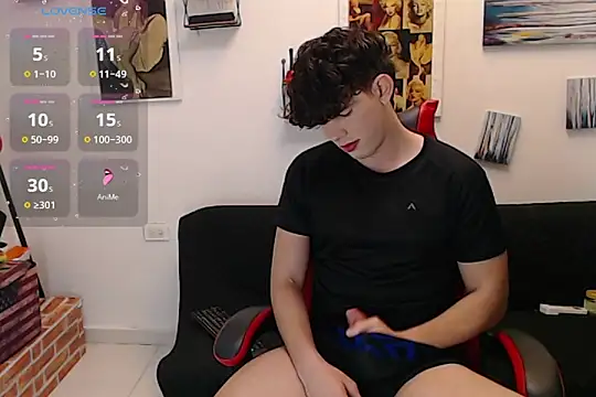 Angelo-cianuro- online show from 10-22-25, 10:20