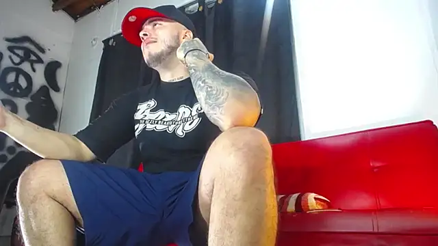 Snapshot of Dexter-T chatting on 12-12-24, 01:43 Dexter-T online show from 12-12-24, 01:43