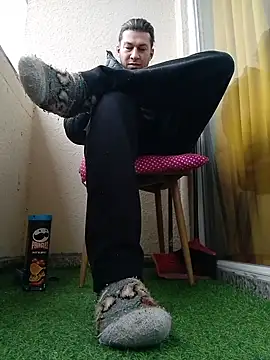 Snapshot of Lovely_milk chatting on 12-17-24, 10:23 Lovely milk online show from 12-17-24, 10:23
