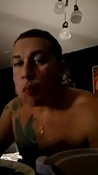 Snapshot of Lovely_milk chatting on 12-23-24, 05:54 Lovely milk online show from 12-23-24, 05:54