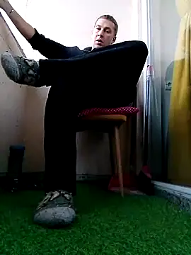 Snapshot of Lovely_milk chatting on 12-24-24, 01:39 Lovely milk online show from 12-24-24, 01:39