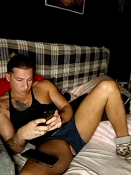 Snapshot of Lovely_milk chatting on 12-24-24, 07:44 Lovely milk online show from 12-24-24, 07:44