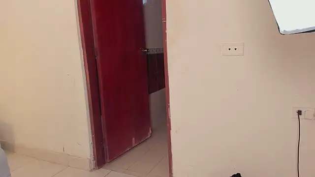 Snapshot of Alhana_pulido chatting on 02-19-25, 09:25 Alhana pulido online show from 02-19-25, 09:25