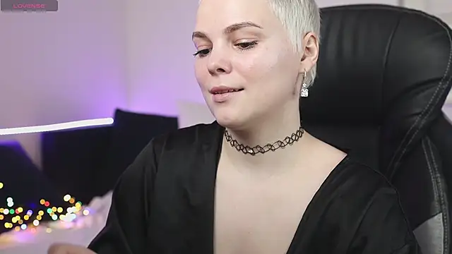 LikaBerry1 online show from 01-30-25, 07:59