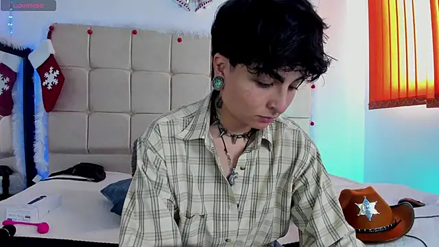 Snapshot of ZuryRamirez_ chatting on 12-13-24, 07:32 ZuryRamirez online show from 12-13-24, 07:32