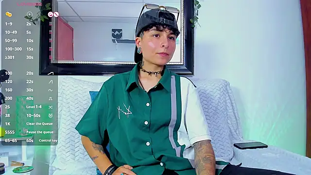 Snapshot of ZuryRamirez_ chatting on 01-13-25, 07:21 ZuryRamirez online show from 01-13-25, 07:21