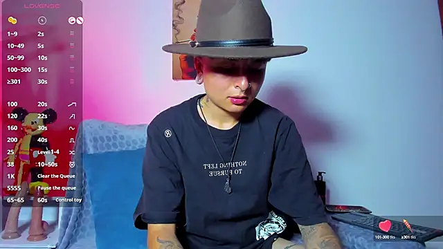 Snapshot of ZuryRamirez_ chatting on 01-24-25, 01:56 ZuryRamirez online show from 01-24-25, 01:56