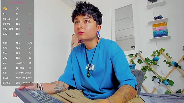 Snapshot of ZuryRamirez_ chatting on 02-21-25, 08:49 ZuryRamirez online show from 02-21-25, 08:49