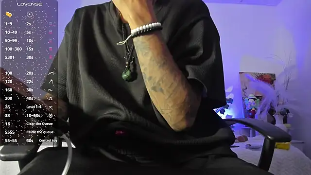 Snapshot of ZuryRamirez_ chatting on 03-21-25, 07:35 ZuryRamirez online show from 03-21-25, 07:35