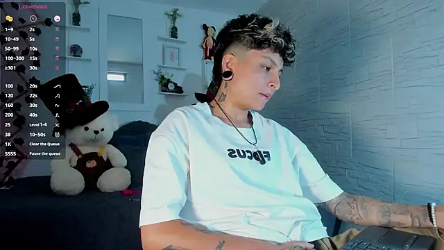 Snapshot of ZuryRamirez_ chatting on 09-10-25, 07:25 ZuryRamirez online show from 09-10-25, 07:25