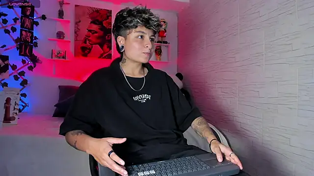 Snapshot of ZuryRamirez_ chatting on 11-01-25, 08:22 ZuryRamirez online show from 11-01-25, 08:22