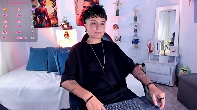 Snapshot of ZuryRamirez_ chatting on 12-18-25, 08:48 ZuryRamirez online show from 12-18-25, 08:48