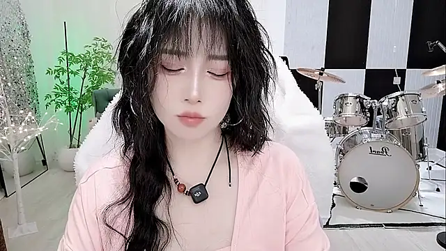 Snapshot of Vaness-a chatting on 09-27-25, 04:12 Vaness-a online show from 09-27-25, 04:12