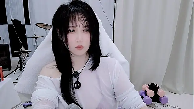 Vaness-a online show from 04-20-26, 08:43