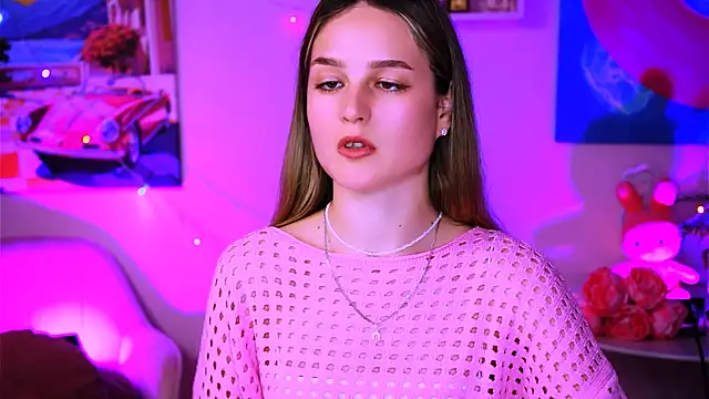 Snapshot of DeboraLarson chatting on 01-29-25, 07:57 DeboraLarson online show from 01-29-25, 07:57