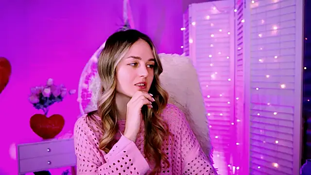 Snapshot of DeboraLarson chatting on 02-26-25, 12:49 DeboraLarson online show from 02-26-25, 12:49