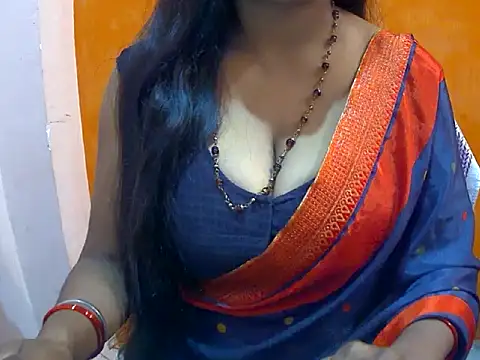 Snapshot of HOT-SEEMAA chatting on 01-06-25, 05:41 HOT-SEEMAA online show from 01-06-25, 05:41