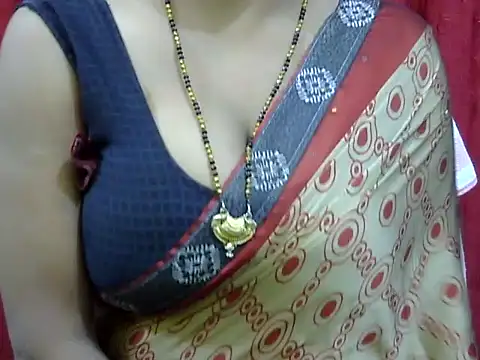 Snapshot of HOT-SEEMAA chatting on 11-27-25, 10:34 HOT-SEEMAA online show from 11-27-25, 10:34
