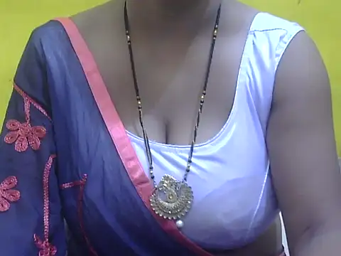 HOT-SEEMAA online show from 05-16-26, 05:34