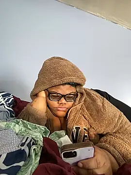 Snapshot of dondivax3 chatting on 02-24-25, 08:47 dondivax3 online show from 02-24-25, 08:47