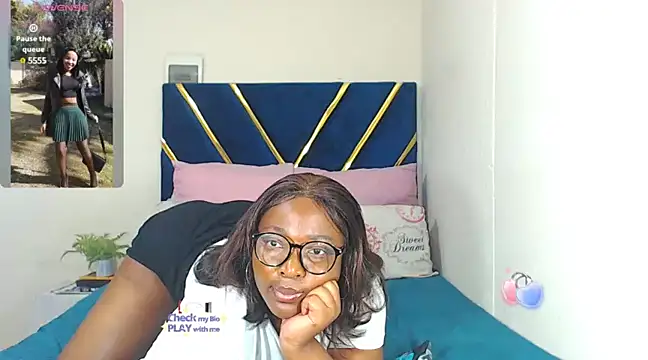 Snapshot of veronica1xxx chatting on 01-16-25, 12:55 veronica1xxx online show from 01-16-25, 12:55
