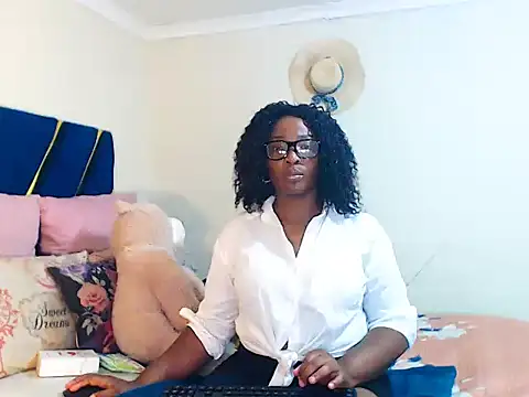 Snapshot of veronica1xxx chatting on 12-18-25, 07:20 veronica1xxx online show from 12-18-25, 07:20