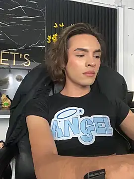 Snapshot of miss_Ari chatting on 03-14-25, 12:10 miss Ari online show from 03-14-25, 12:10