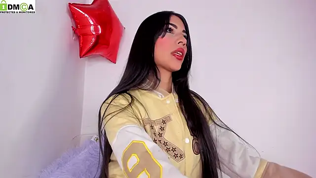 Snapshot of baby_alee chatting on 12-20-24, 07:12 baby alee online show from 12-20-24, 07:12