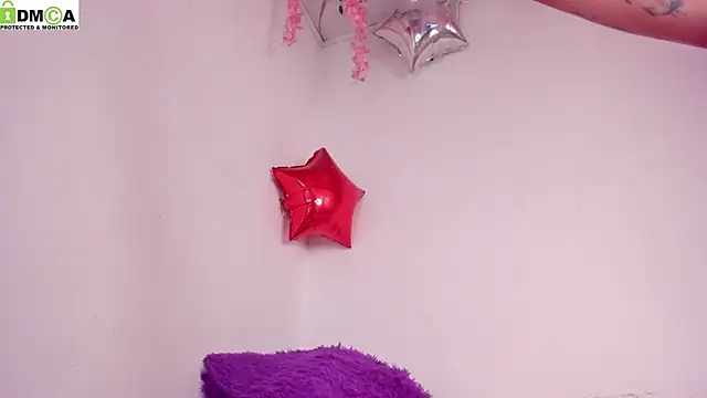 Snapshot of baby_alee chatting on 12-20-24, 01:22 baby alee online show from 12-20-24, 01:22