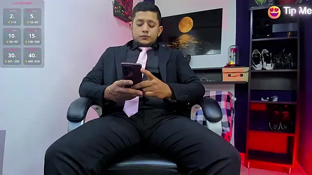 Snapshot of Marcos_garcias chatting on 05-08-26, 02:50 Marcos garcias online show from 05-08-26, 02:50