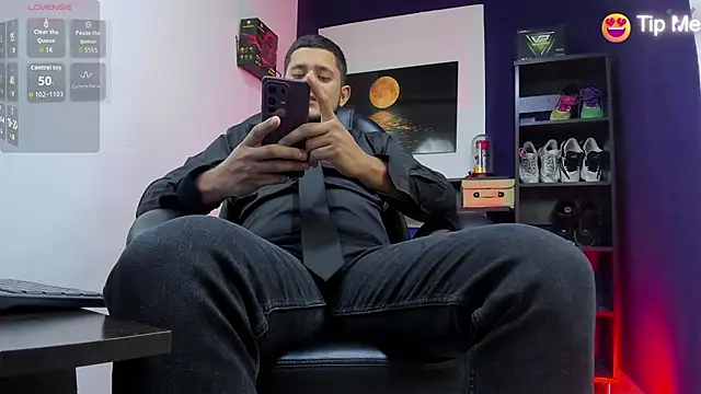 Snapshot of Marcos_garcias chatting on 06-02-26, 05:42 Marcos garcias online show from 06-02-26, 05:42