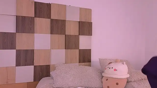 Snapshot of Adele_Carter_ chatting on 12-02-25, 12:54 Adele Carter online show from 12-02-25, 12:54