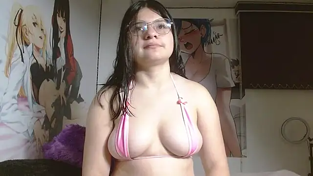 Snapshot of mackenhot303av chatting on 02-19-25, 11:17 mackenhot303av online show from 02-19-25, 11:17