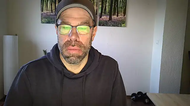 Harry Boldt online show from 12-15-25, 07:23