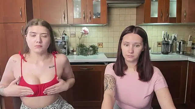 HotCaramellsTV online show from 05-19-26, 11:38