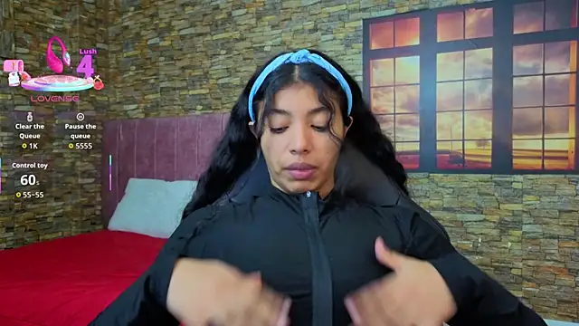 Snapshot of viktorya_xue chatting on 02-13-26, 11:17 viktorya xue online show from 02-13-26, 11:17