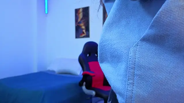 Snapshot of viktorya_xue chatting on 02-28-26, 10:05 viktorya xue online show from 02-28-26, 10:05