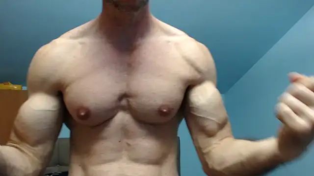 Snapshot of flexforyou chatting on 06-07-26, 05:55 flexforyou online show from 06-07-26, 05:55