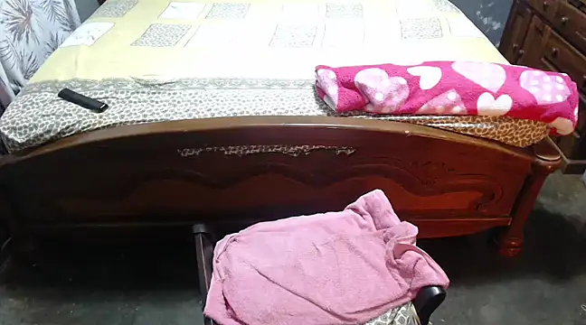 Snapshot of CANDYSWEET51 chatting on 01-11-25, 01:53 CANDYSWEET51 online show from 01-11-25, 01:53