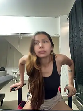 Snapshot of Im_sophia1 chatting on 03-04-25, 01:17 Im sophia1 online show from 03-04-25, 01:17