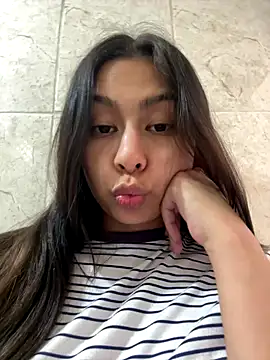 Snapshot of Im_sophia1 chatting on 10-30-25, 07:47 Im sophia1 online show from 10-30-25, 07:47