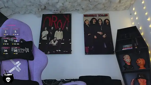 Melanie Nyx online show from 03-11-25, 06:00