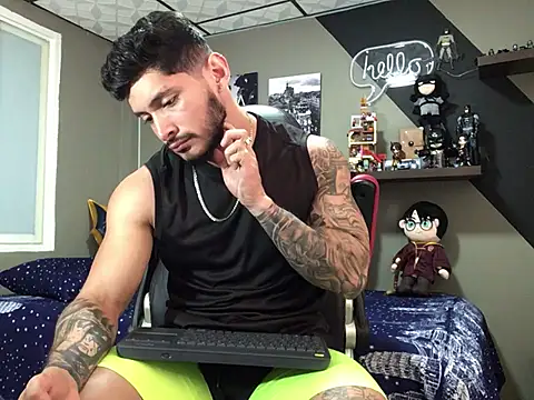 Snapshot of marcel_crawford96 chatting on 12-17-24, 01:38 marcel crawford96 online show from 12-17-24, 01:38