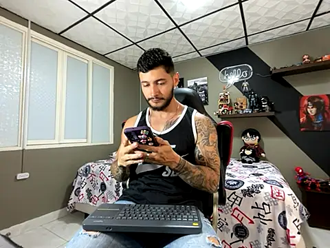 Snapshot of marcel_crawford96 chatting on 09-29-25, 04:45 marcel crawford96 online show from 09-29-25, 04:45