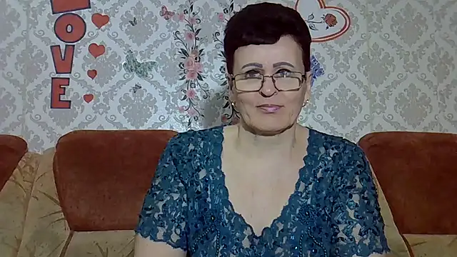 PaulaGolden online show from 04-10-26, 06:45