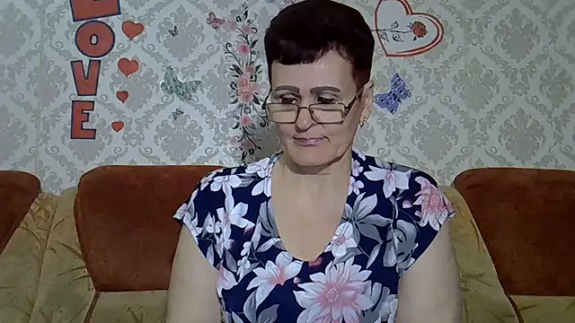 Snapshot of PaulaGolden chatting on 05-21-26, 06:15 PaulaGolden online show from 05-21-26, 06:15