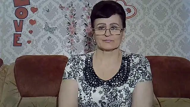 PaulaGolden online show from 07-08-26, 05:39
