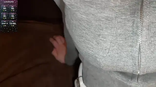 Snapshot of NETORARE_SECRET chatting on 02-17-25, 04:53 NETORARE SECRET online show from 02-17-25, 04:53